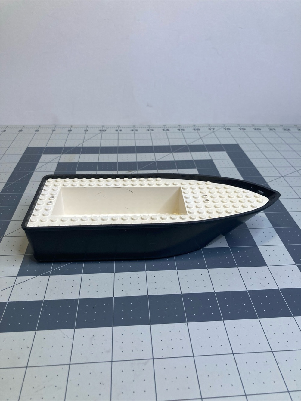 Lego Boat Floating Black Hull (2372) with White Deck from (4010) Police Recue